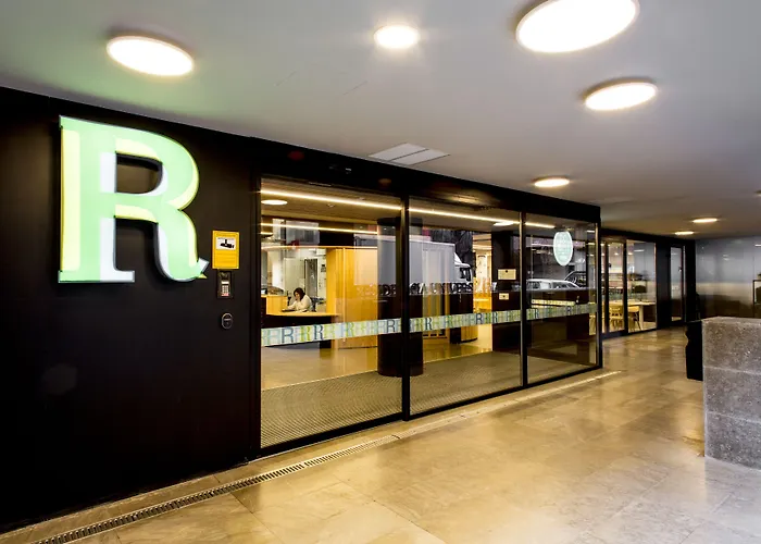 Residencia Universitaria Resa Claudio Coello
